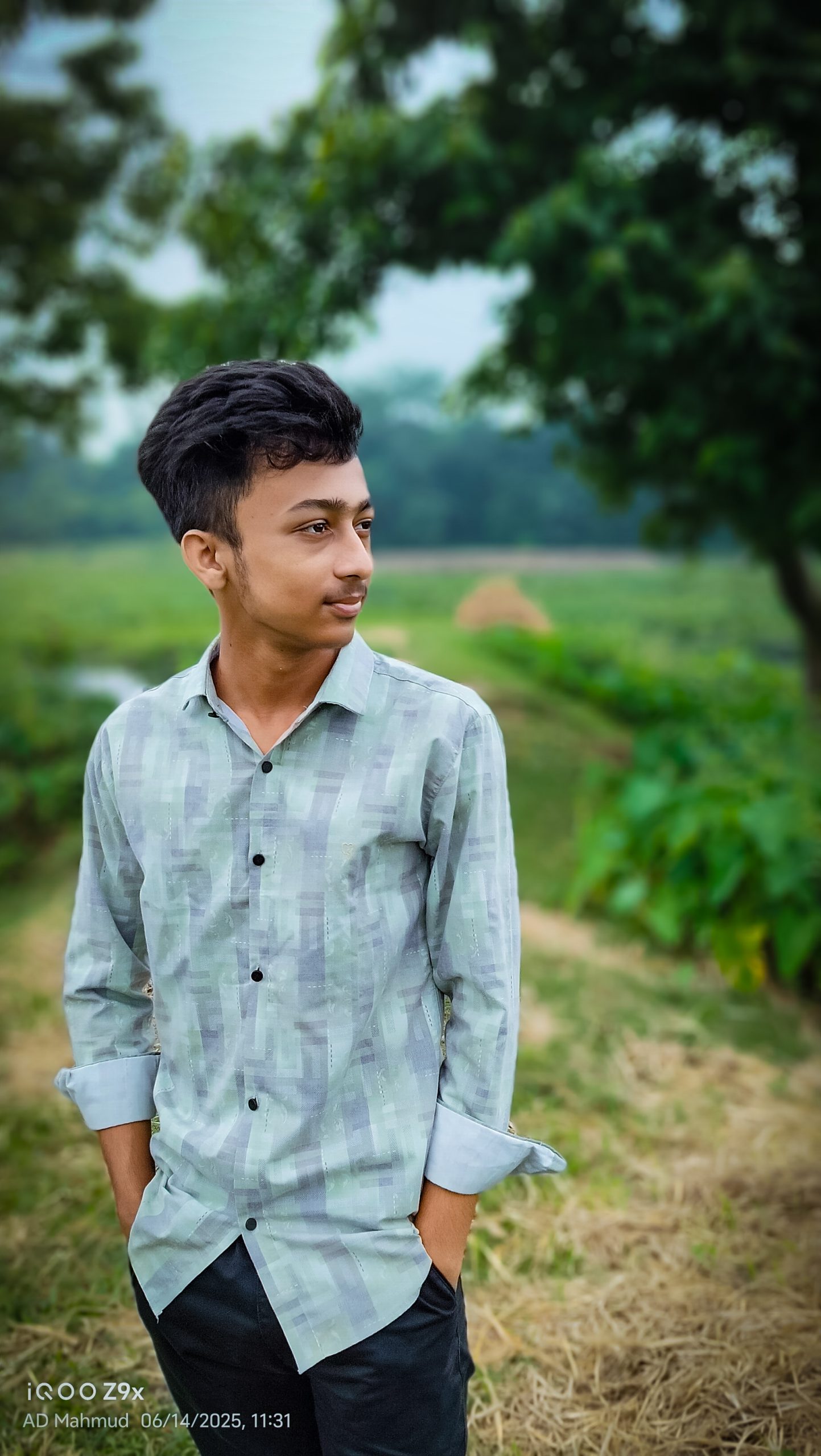 AD Mahmud Hasan Smair- CEO kf Mahmud's Canvas LTD